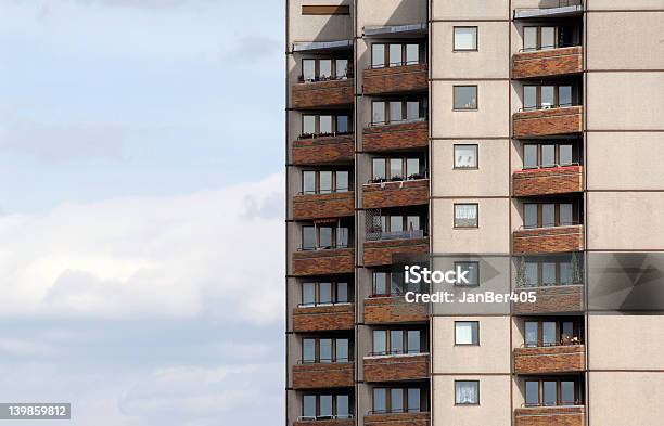 Photo libre de droit de Gratteciel De Berlin banque d'images et plus d'images libres de droit de Plattenbau - Plattenbau, Allemagne de l'Est, Appartement