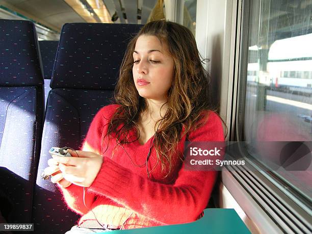 Travelin Por Comboio 1ère Classe - Fotografias de stock e mais imagens de Adulto - Adulto, Assento, Assento de Veículo