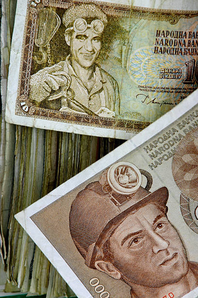 istock Old bank-bill with motive of workers 139861782