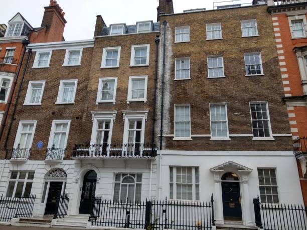 istock London buildings 1398632769