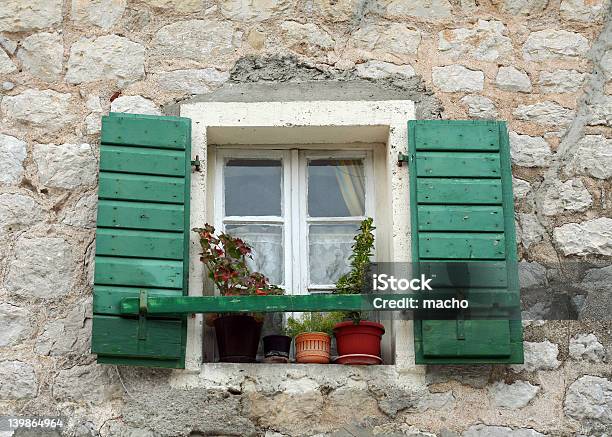 Fenster Stockfoto und mehr Bilder von Fenster - Fenster, Offen - Allgemeine Beschaffenheit, Schließen