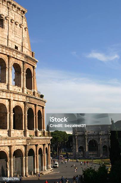 Colosseum In Rome Foto de stock y más banco de imágenes de Anfiteatro - Anfiteatro, Antiguo, Arqueología