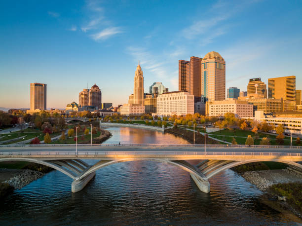 istock Columbus Ohio at Golden Hour 1398659358