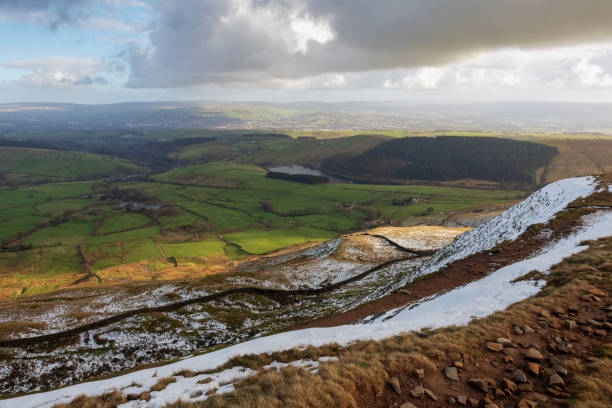 scene from the top of pendle hill near clitheroe in lancashire, england. - pendle imagens e fotografias de stock