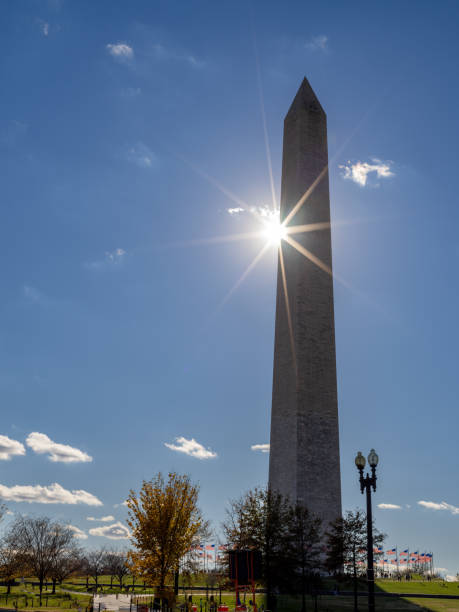 istock Washington monument with a sun star 1398663173