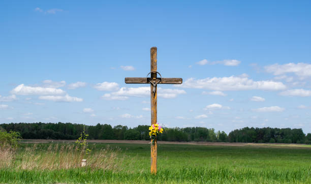 istock roadside catholic cross in poland 1398664784
