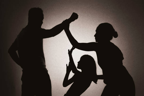 家庭内暴力 - domestic violence ストッ��クフォトと画像
