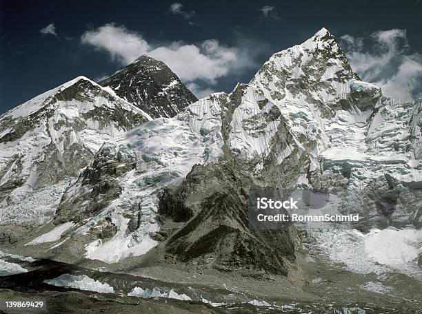 Top Of The World - zdjęcia stockowe i więcej obrazów Alpinizm - Alpinizm, Azja, Bez ludzi