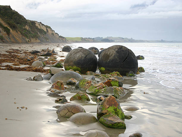 istock Moeraki Boulders New Zealand 139870357