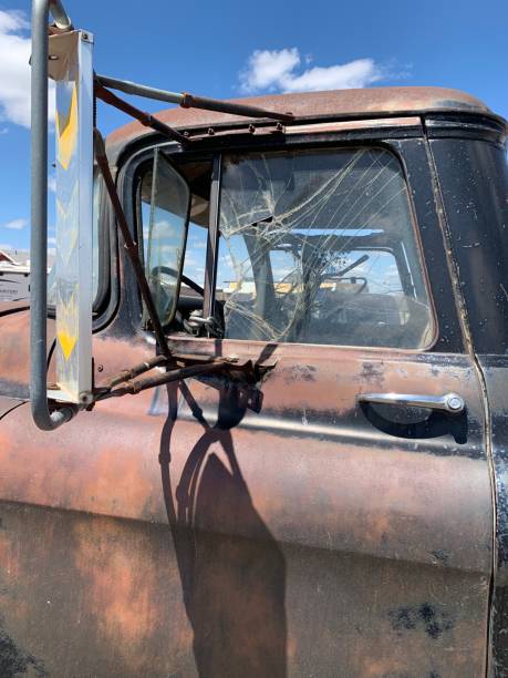 1950s pickup with rusty patina and lots of character 1950s pickup truck with rusty patina and lots of character distressed rusty vintage pickup truck close up detail stock pictures, royalty-free photos & images