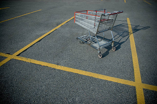 carrinho de compras - abandoned - fotografias e filmes do acervo