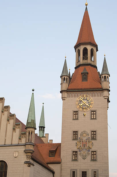 istock Alten rathaus, munich 139870982