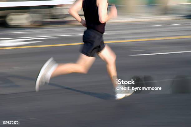 Run — стоковые фотографии и другие картинки Активный образ жизни - Активный образ жизни, Атлетизм, Бегать