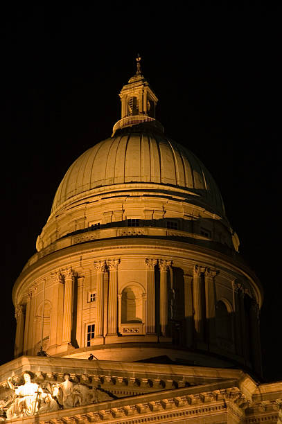istock hjgh court dome 139872219