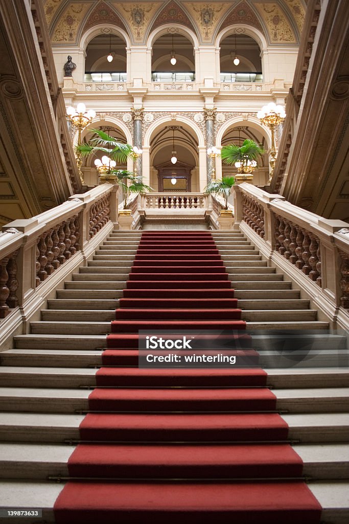 Noble schody - Zbiór zdjęć royalty-free (Klatka schodowa)