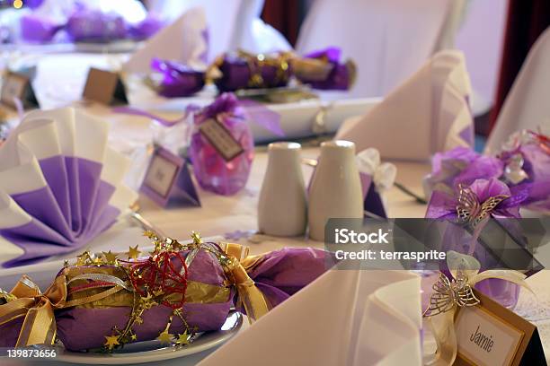 Matrimonio O Compleanno Impostazione Della Tabella Orizzontale - Fotografie stock e altre immagini di Cena con invitati