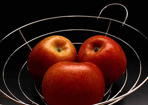 drei frische äpfel - three objects three people three animals apple stock-fotos und bilder