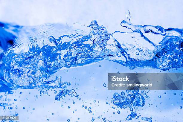 液体シリーズ水の背景 1 - しずくのストックフォトや画像を多数ご用意 - しずく, しぶきを上げる, やわらか