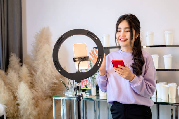 istock woman online seller 1398744719
