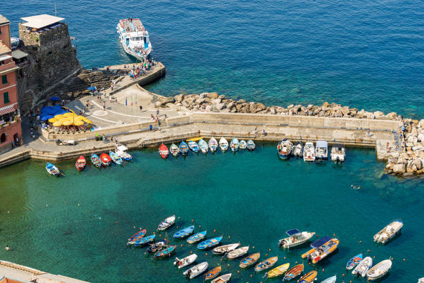 aerial view of the small port of vernazza village - cinque terre liguria italy - rowboat nautical vessel small motorboat imagens e fotografias de stock