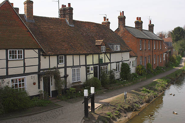 istock Cottages next to canal 139877068
