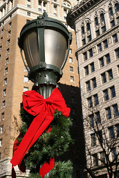 istock Christmas in the city 139877112