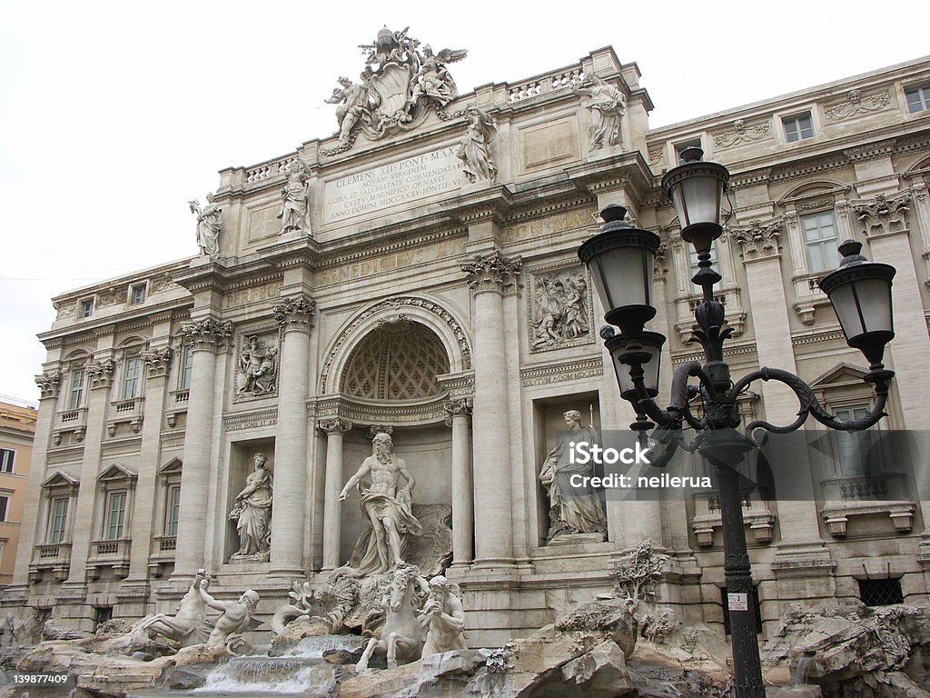 Trevi-Brunnen in Rom - Lizenzfrei Anzünden Stock-Foto