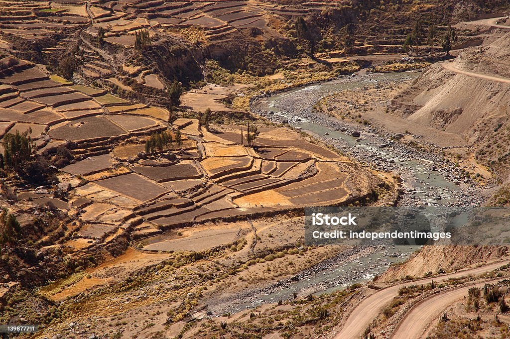 Colca 캐년 테라스 강 - 로열티 프리 0명 스톡 사진