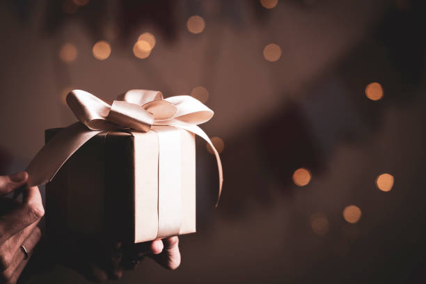 istock gift for the valentines day 1398779779