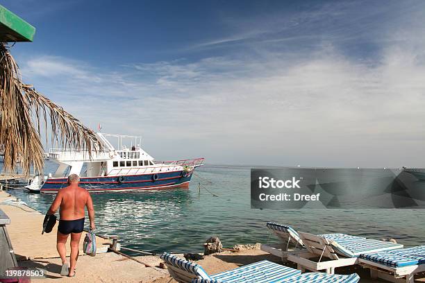 Fahren Sie Boot Stockfoto und mehr Bilder von Ausschluss - Ausschluss, Blau, Bucht