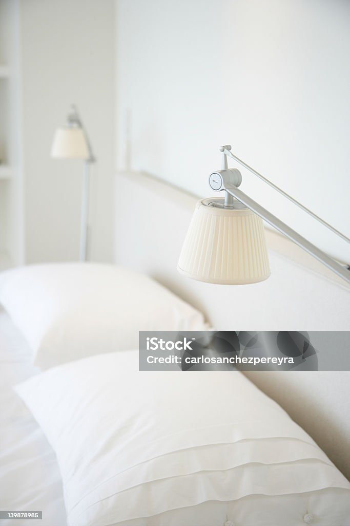 Dormitorio - Foto de stock de A la moda libre de derechos
