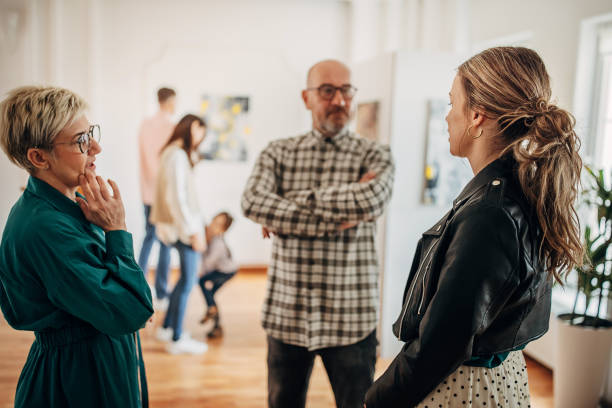 istock People in art gallery 1398806717