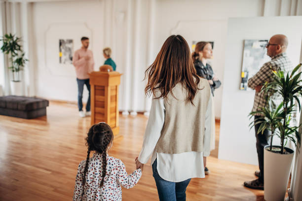 istock People in art gallery 1398810796