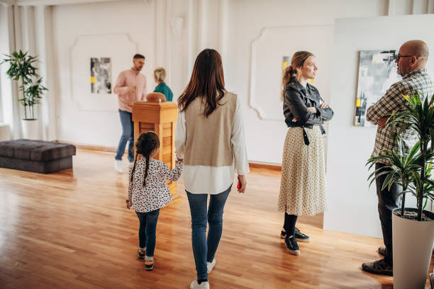istock People in art gallery 1398810823