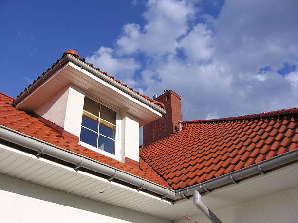 istock house roof window sky 139881179