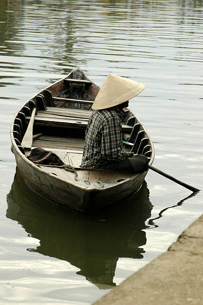 istock Vietnamese fisherman 139881648