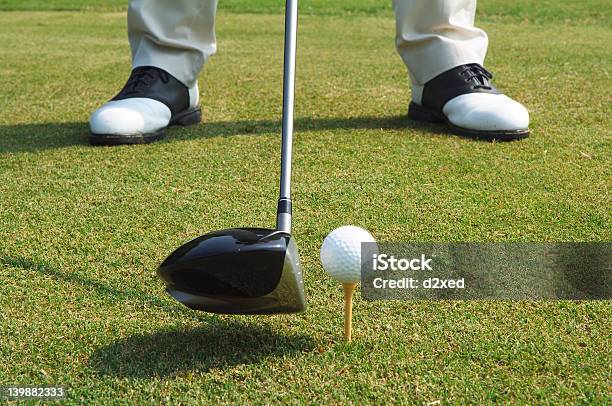 Le Permite Juego De Pelota De Golf Foto de stock y más banco de imágenes de Calzado - Calzado, Campo de Golf, Deporte