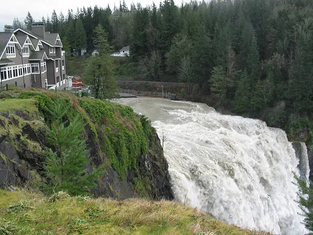 Photo of Snoqualmie Falls and the Lodge