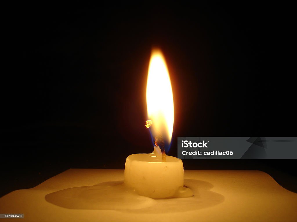 Candela su partchement - Foto stock royalty-free di Amore