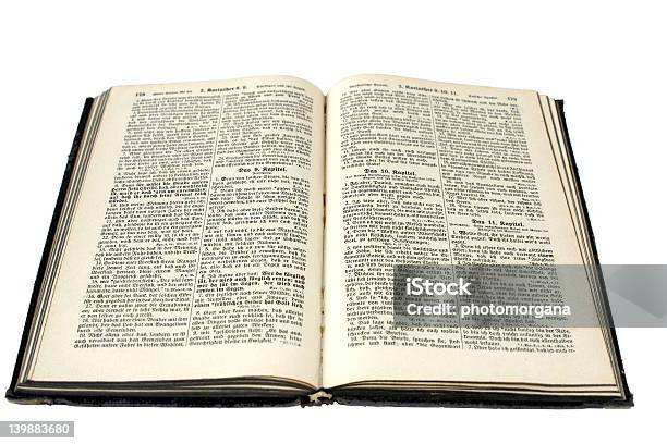 Biblia Foto de stock y más banco de imágenes de Nuevo Testamento - Nuevo Testamento, 1923, Abrir