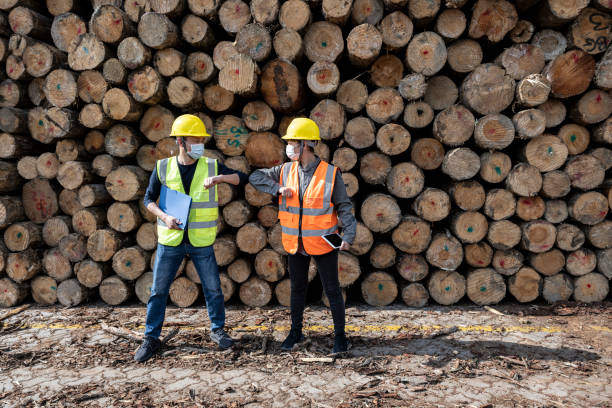 istock Two workers greet each other at the warehouse 1398837711