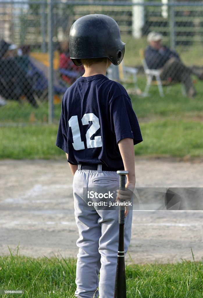 Junge Spieler Sie zum Schläger - Lizenzfrei Baseball Stock-Foto