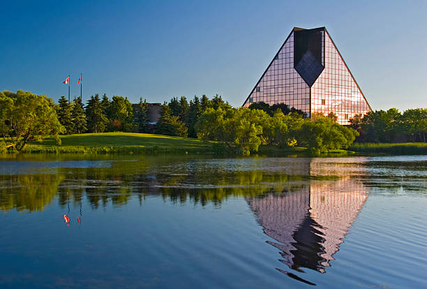 royal canadian mint - manitoba photos et images de collection