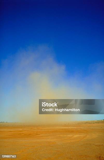 Foto de Tempestade De Poeira e mais fotos de stock de Austrália - Austrália, Poeira, Vento