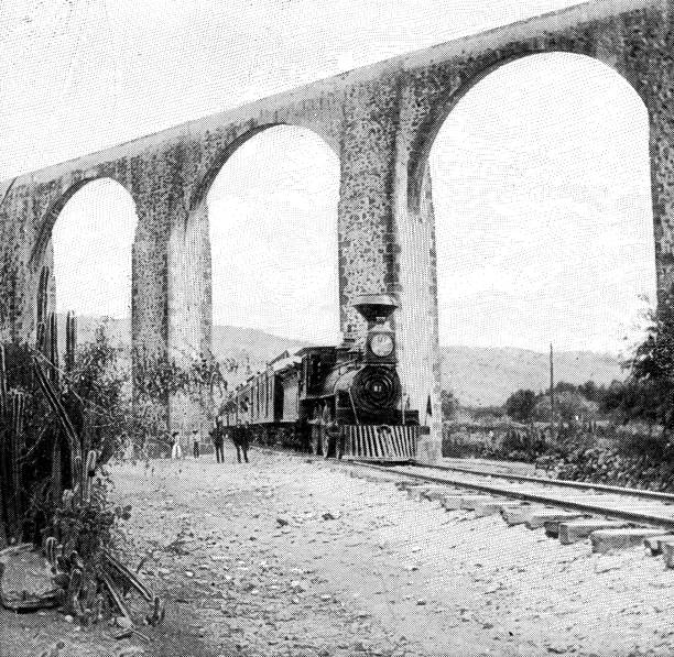 メキシコ、ケレタロ市のケレタロ水道橋 - 19世紀 - queretaro city点のイラスト素材／クリップアート素材／マンガ素材／アイコン素材