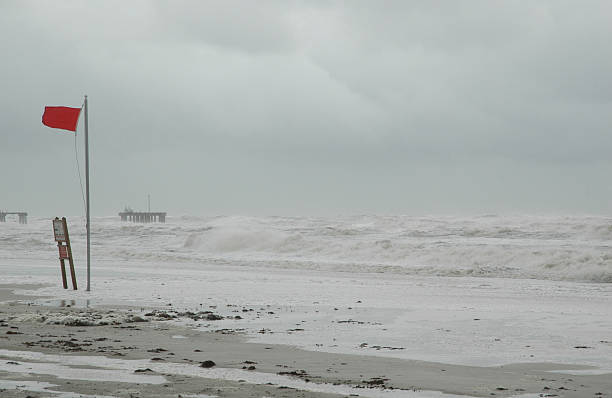 Ouragan Dennis Banque d'images et photos libres de droit iStock