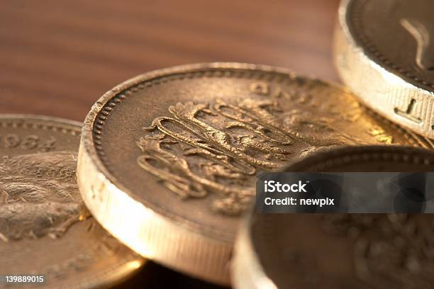 Uk Münzen Stockfoto und mehr Bilder von Britische Geldmünze - Britische Geldmünze, Britische Währung, Einheitlichkeit