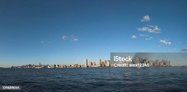 Panorama De Nueva York Foto de stock y más banco de imágenes de Aire libre - Aire libre, Arquitectura, Arquitectura exterior