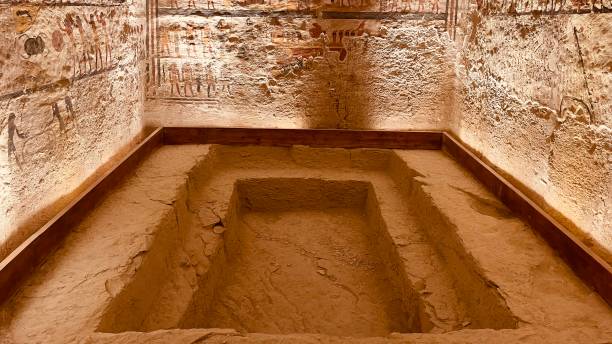luksor, egipt - nefertaris temple of hathor zdjęcia i obrazy z banku zdjęć