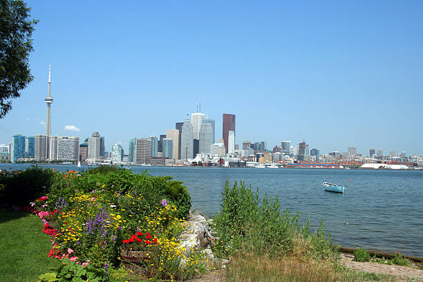istock Toronto skyline with island garden 139892160